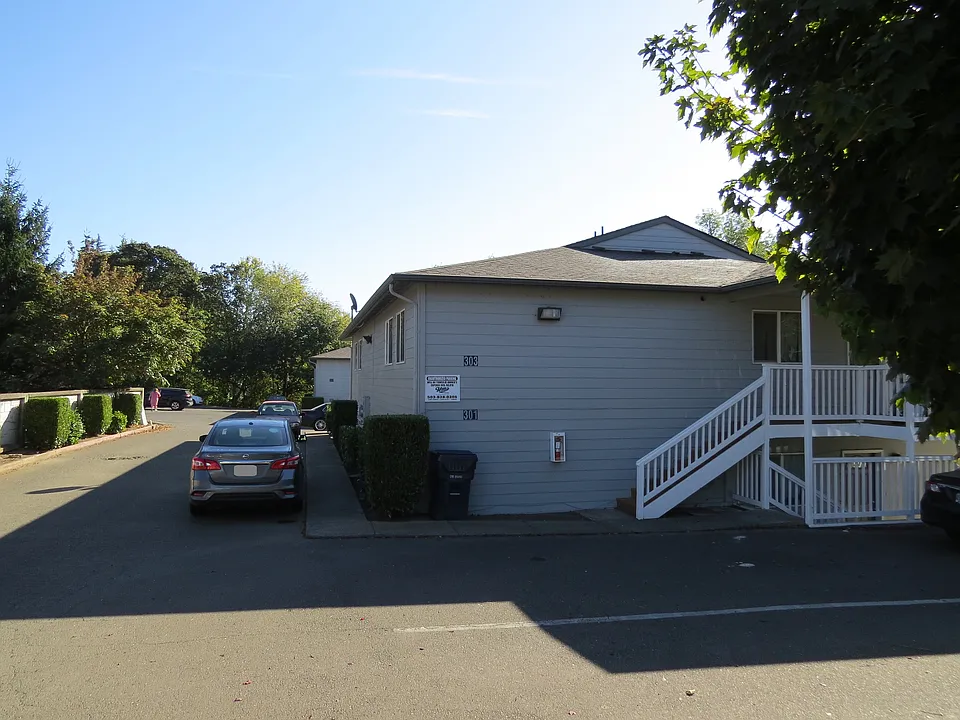 Creekview Apartments