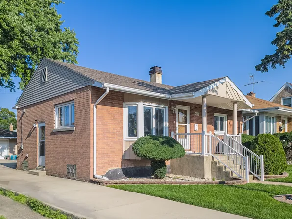 4313 Ruby St, Schiller Park, IL 60176