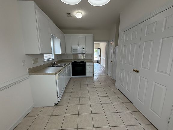 3rd image of 3407 Wetherly Dr N #B