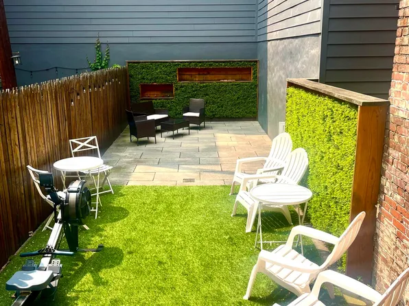 422 Bloomfield Street image 6 of 14