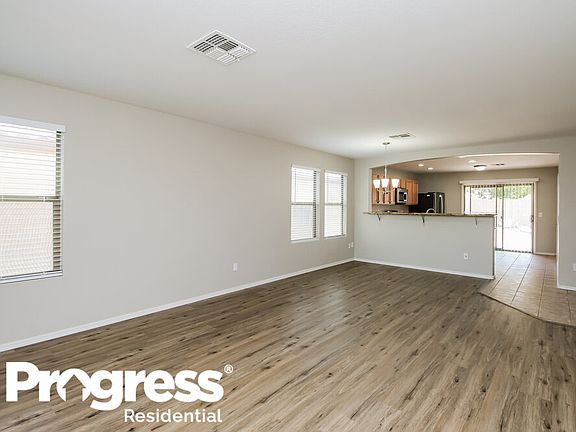 3rd image of 2903 W Hayden Peak Dr