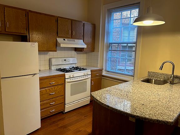 2nd image of 5501-9 Wayne Ave #1B-1Ba-700Sqft