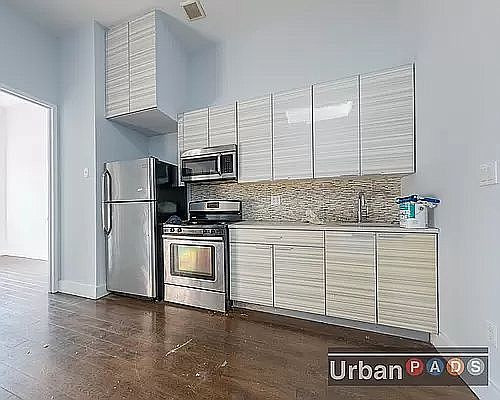 3rd image of 769 Saint Johns Pl #2B