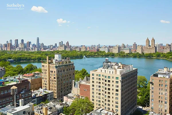 Rented by Sotheby's International Realty | media 2