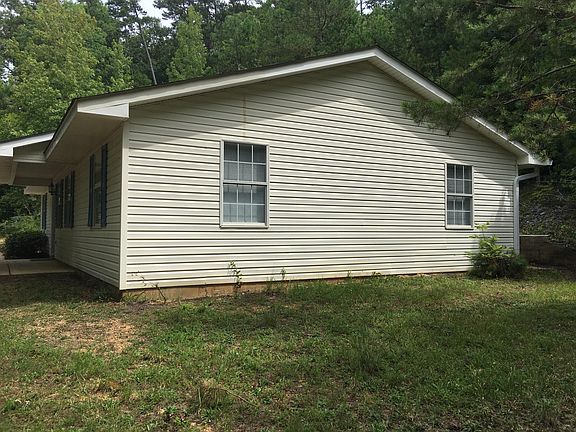 View of side yard at end of house