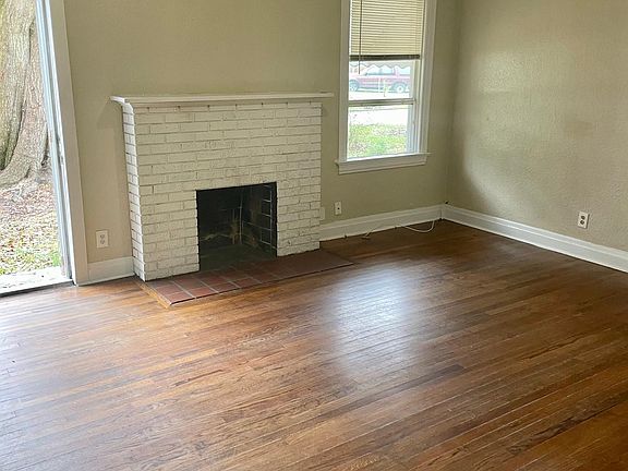 3rd image of 8930 2nd Ave
