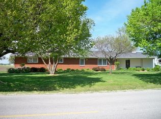 12016 N 200th St, Oblong, IL 62449