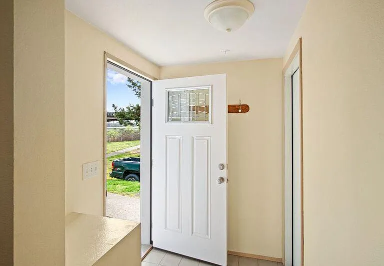 6304 Barstow Ln SE #4 — Photo 3