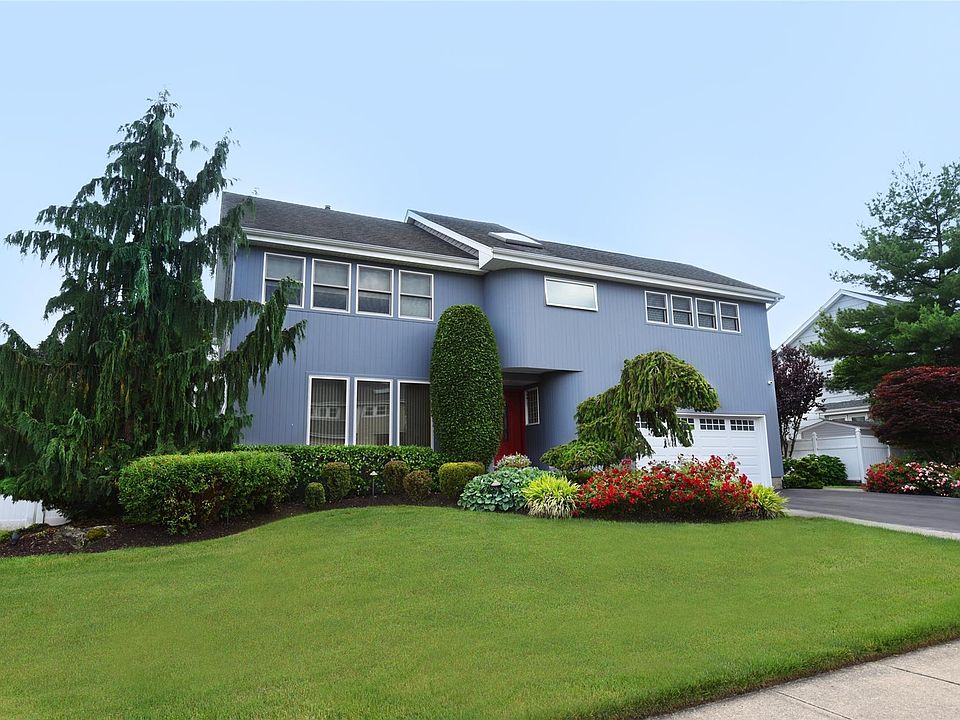 1st image of 34 Daffodil Drive