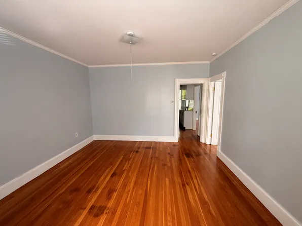 87 Glendower Rd APT 1, Boston, MA 02131