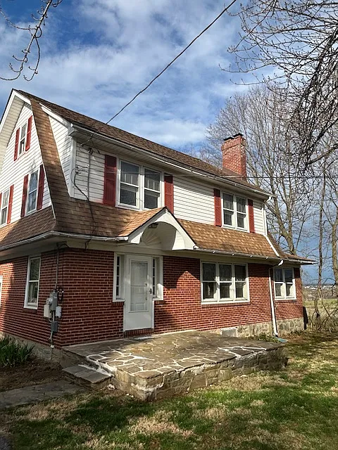 Building Photo - 1102 Horseshoe Pike