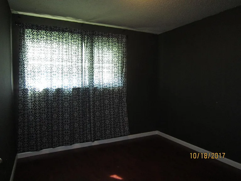 7555 Meadowair Way — Photo 14
