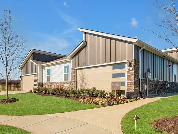 3rd image of 2192 Holmesburg Pvt Cir