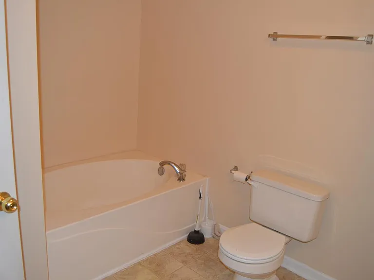 800 S Browns Ln #B3 — Photo 15