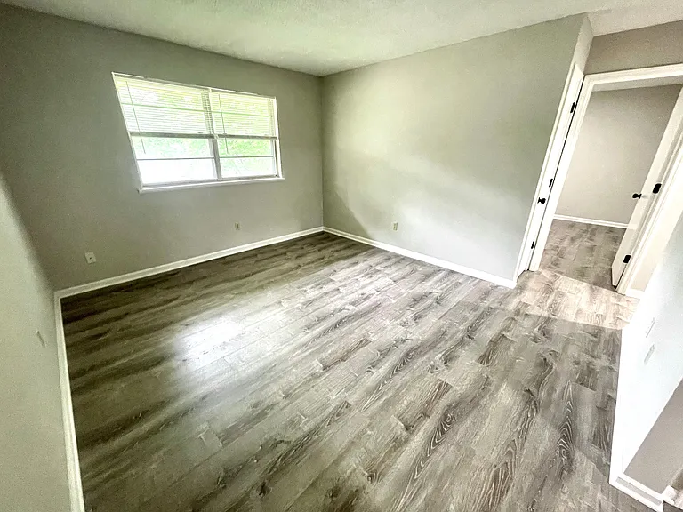 4515 W Millbrook Dr #C — Photo 2