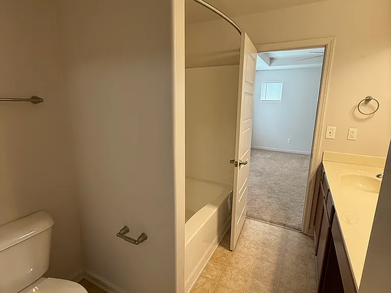 252 Old Woolen Mill Ln — Photo 9