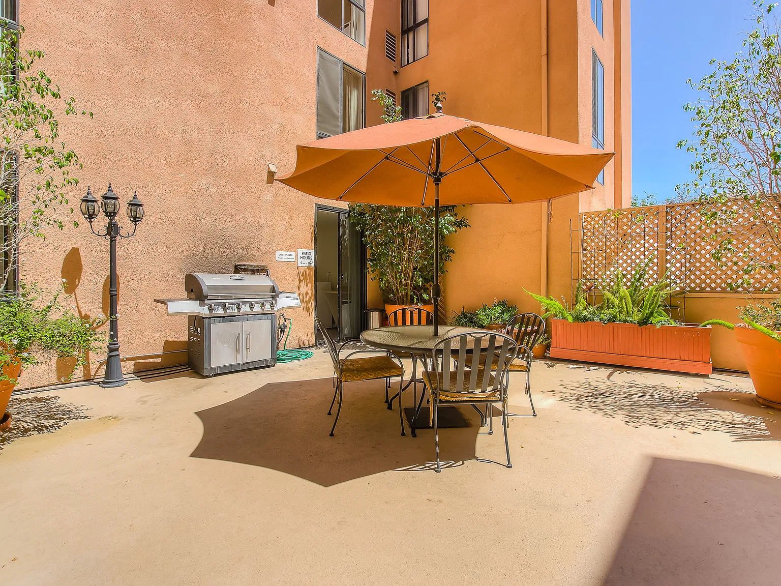 La Vista Terrace — Photo 2