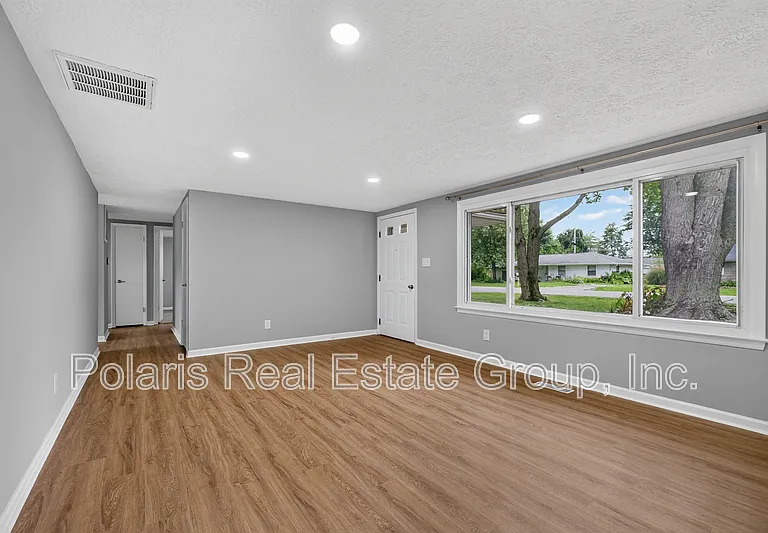 4419 Charles Dr — Photo 7
