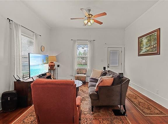 4th image of 1808 Hodges St