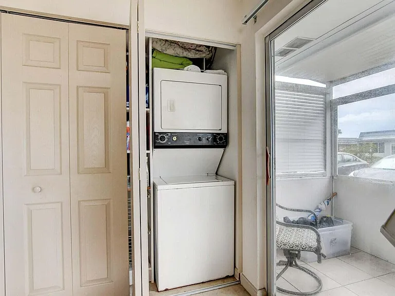 43 Waterford Cir #B — Photo 97