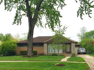 460 N Highview Ave, Elmhurst, IL 60126