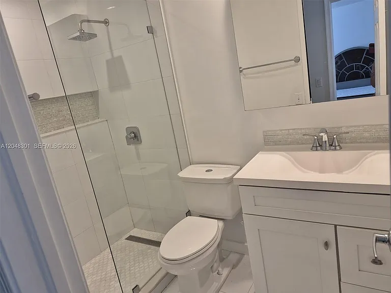5820 SW 58th Ct — Photo 10