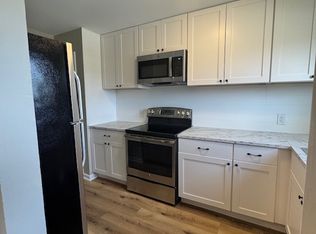506 W Hydraulic St APT E, Yorkville, IL 60560