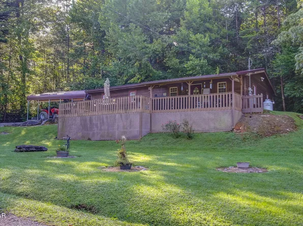 1149 Tranquility Hills Way, Cosby, TN 37722