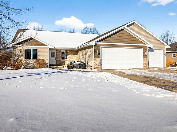 2nd image of 1519 Remington Rd