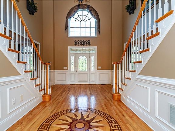 3rd image of 5 Lenihan Ln