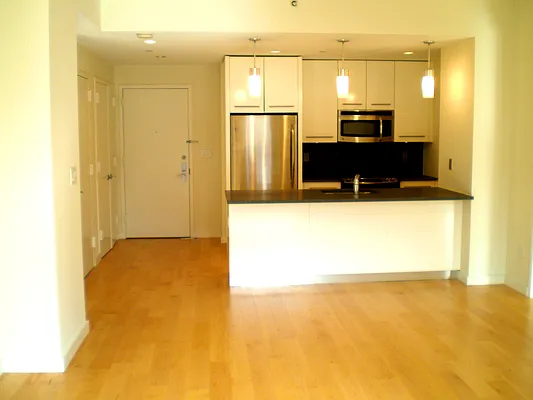 Sold by Gold Coast Capital Resources, LLC | media 10