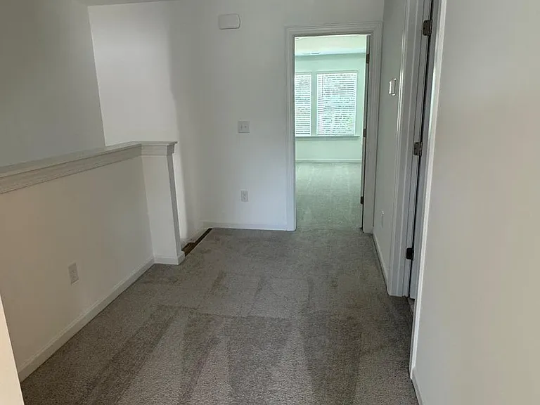 8815 Malmesbury Ln — Photo 29