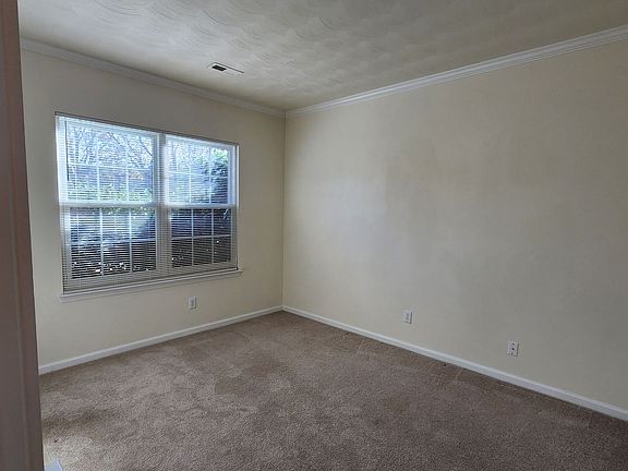 3rd image of 2445 Lewis Dr