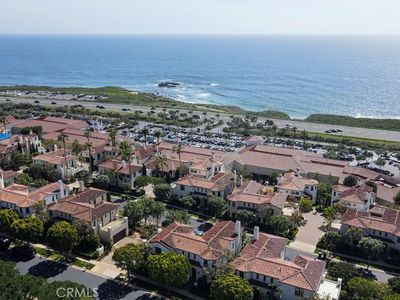 28 Surfspray Blf, Newport Coast, CA, 92657