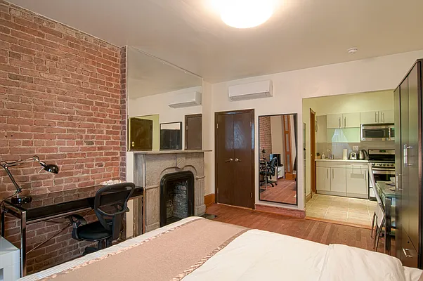 Rented by Townhouse Apartments | media 12