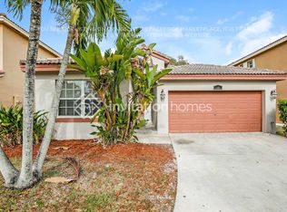 1365 SW 106th Ave, Hollywood, FL 33025