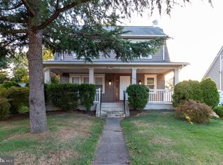 515 Manor Rd, Beverly, NJ 08010