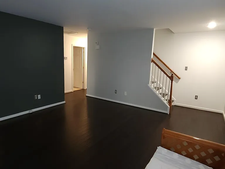 6917 Vanderbilt Ave — Photo 35
