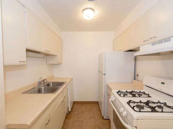 2920 Dean Parkway Apartments, 2920 Dean Pkwy #308, Minneapolis, MN 55416