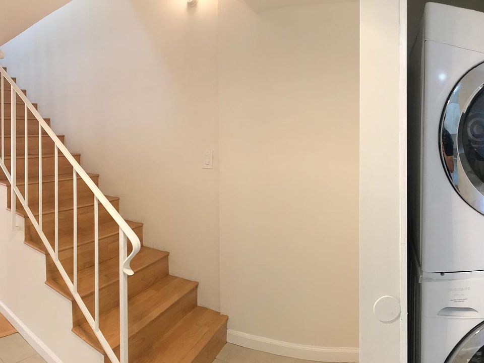 1st image of 4401 Kraft Ave APT 7