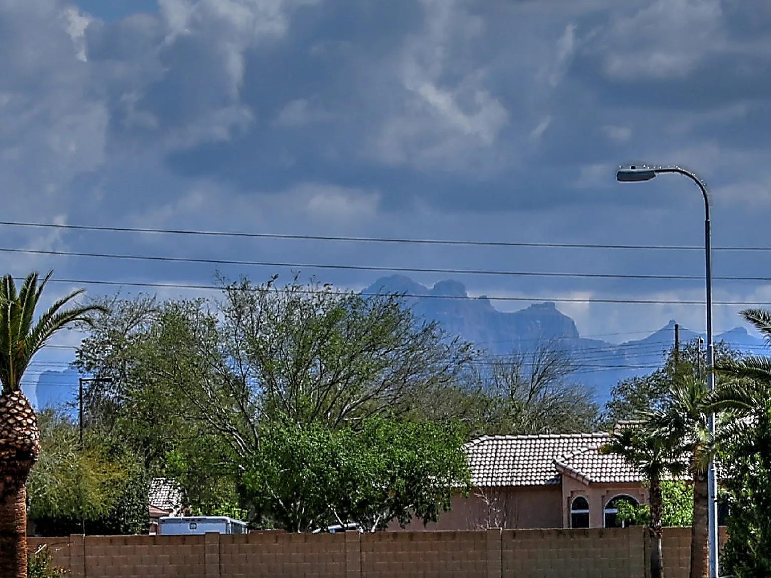 4 bed, 2800 sqft, $2,500 — Photo 3