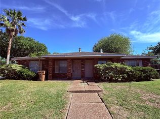 938 Egyptian Cir #A, Corpus Christi, TX 78412