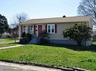 9 Oakland Ave, Johnston, RI 02919