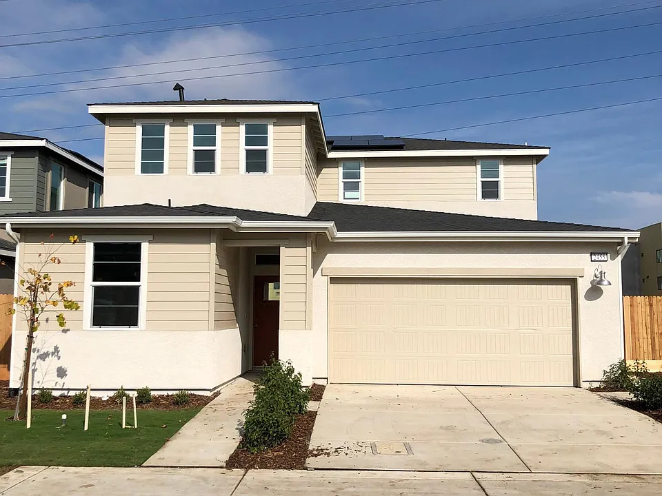 2455 Explorador Dr