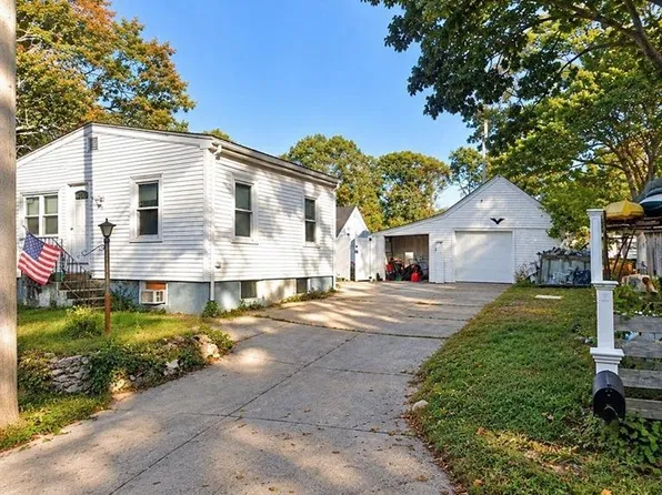 96 Birch St, Attleboro, MA 02703