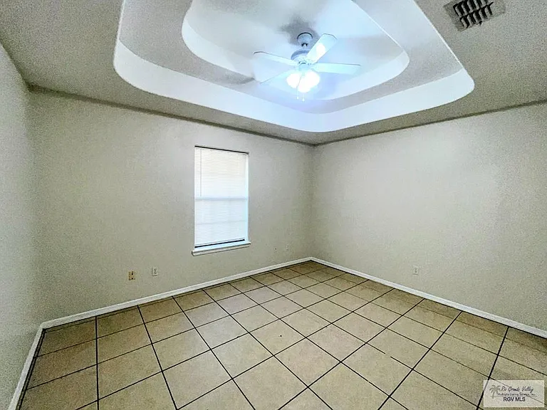 705 Sonesta Ct #B — Photo 7