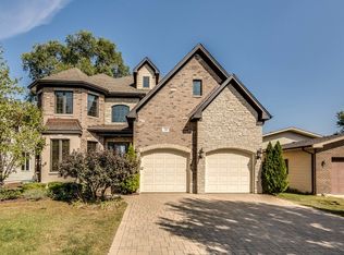 126 Hidden View Dr, Westmont, IL