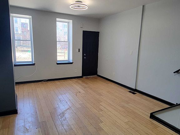 3rd image of 2713 N Warnock St