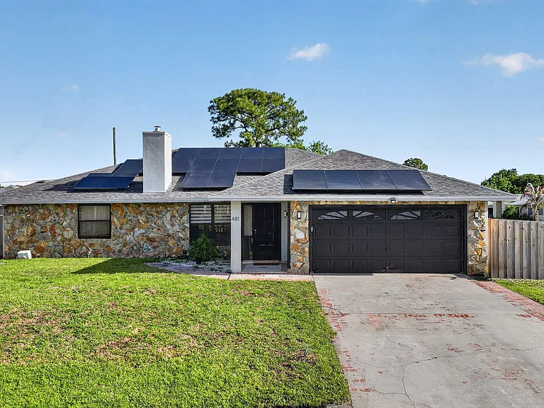 481 SW Aster Rd — Photo 1