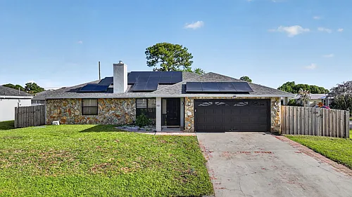 481 SW Aster Rd Photo 1